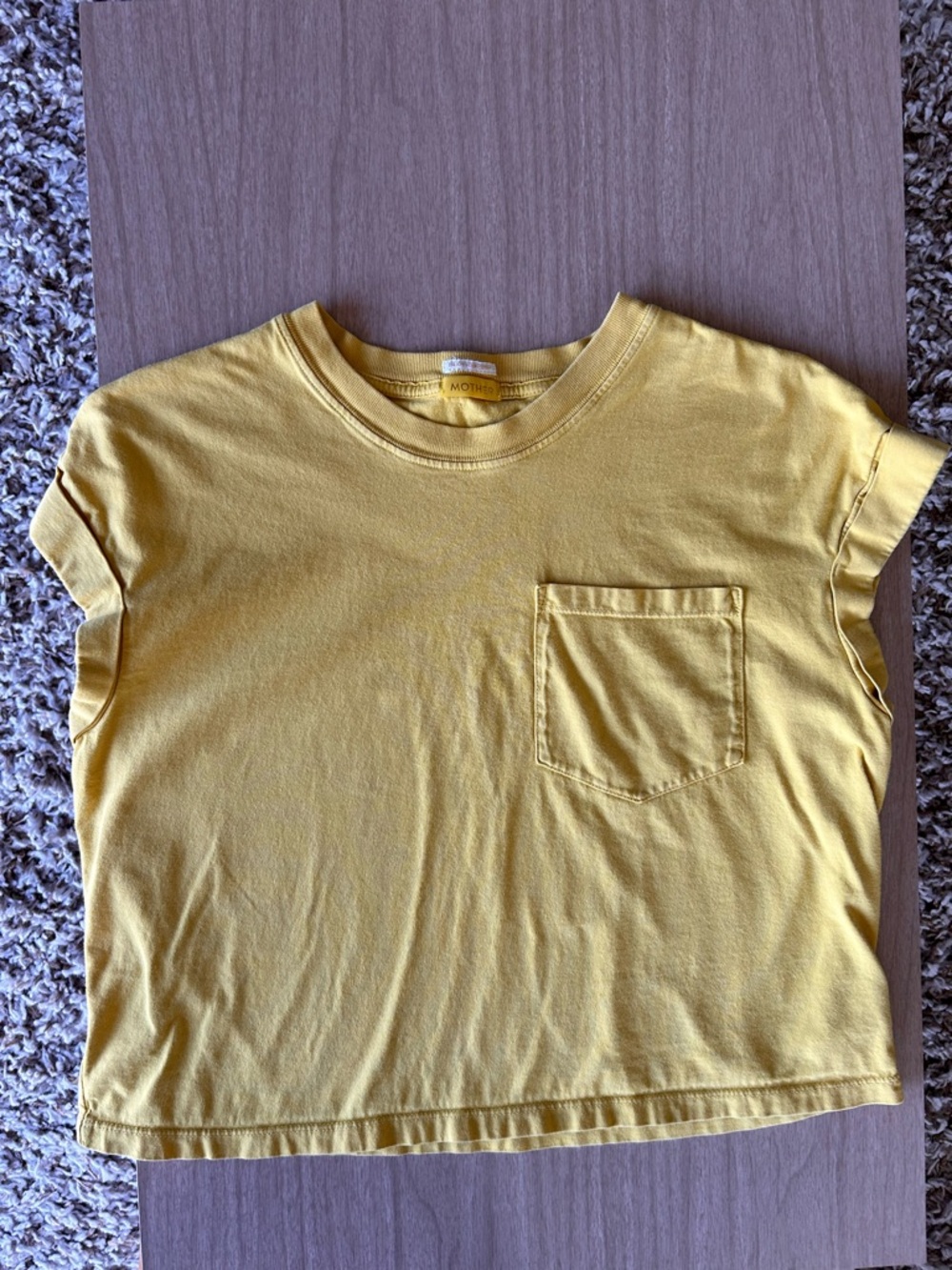 MOTHER The keep rolling on pocket cotton t-shirt in super lemon